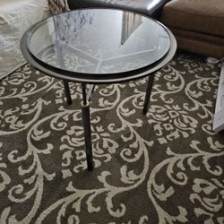 Glass Round Table 
