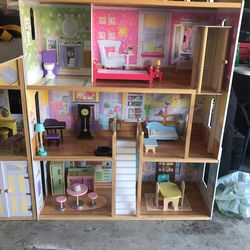 kidcraft Dollhouse