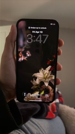 iphone 12 with 1 broken back camera