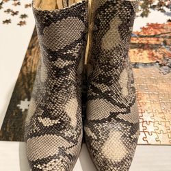 City classified 7.5 booties