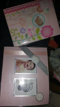 2 baby books, never used them super cute