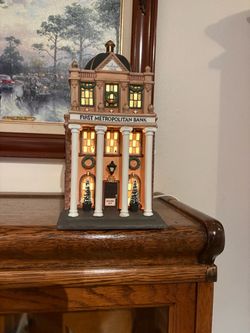 DEPT 56 CHRISTMAS IN THE CITY "THE FIRST METROPOLITAN BANK" #5882-3