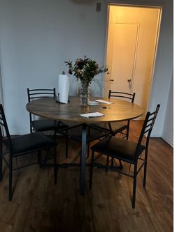 Table and chair set