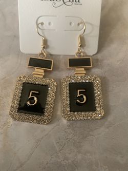 Earrings with rhinestones 