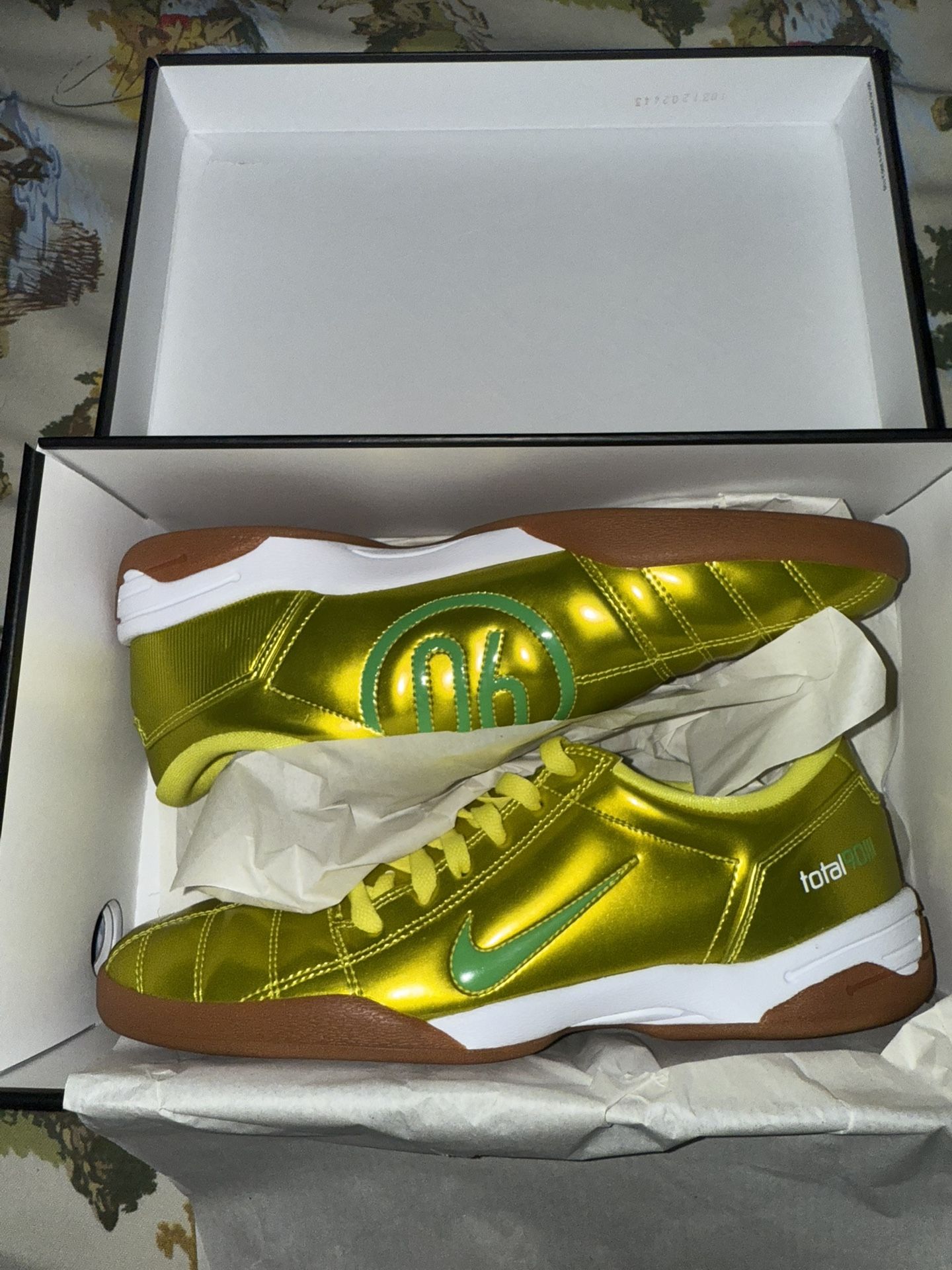 Nike Total 90 gold Size 9.5