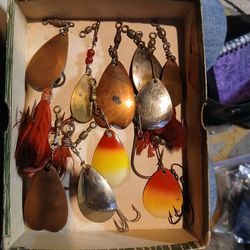 Lot Of 10 Spinners Spoons Tackle Bait Hook Swivel Freshwater Saltwater