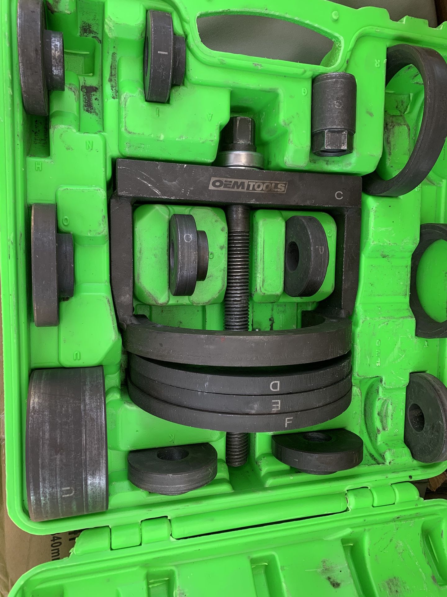 OEMTOOLS Master Wheel Hub & Bearing Remover & Installer Kit, Back & Front Wheel Bearing Removal Tool