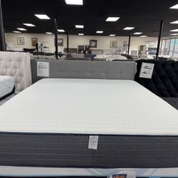 California King Mattress. 🚚WE DELIVER🚚