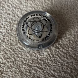 YOMEGA HIGH PERFORMANCE VINTAGE YOYO 1996