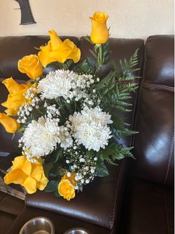 Flowers/ Flores/ arrangements