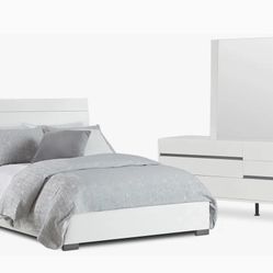 High-quality bedroom set at a fraction of the price!