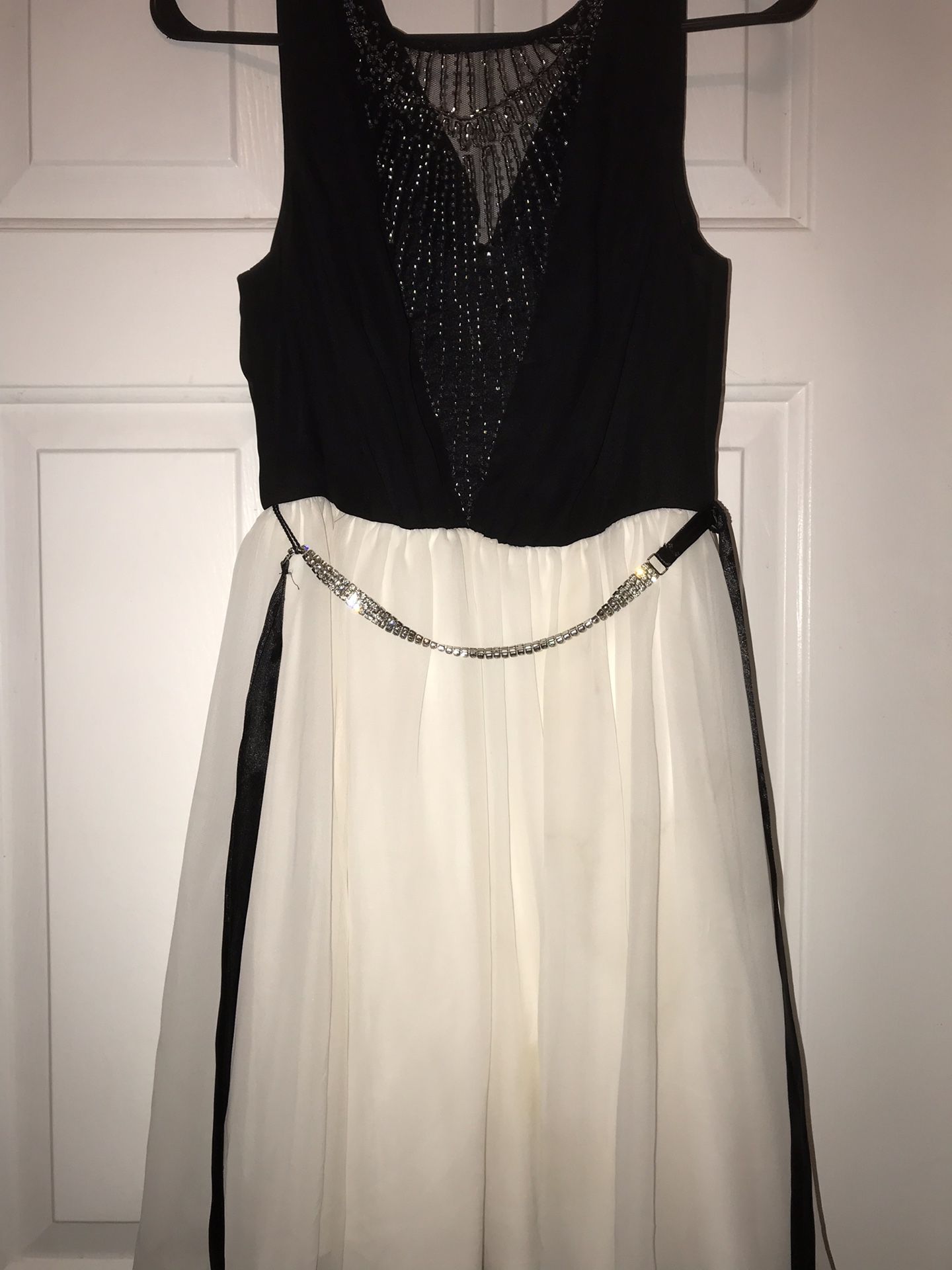 fashionable/fancy dress - size 6