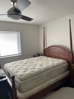 Queen Solid Wood Bedframe