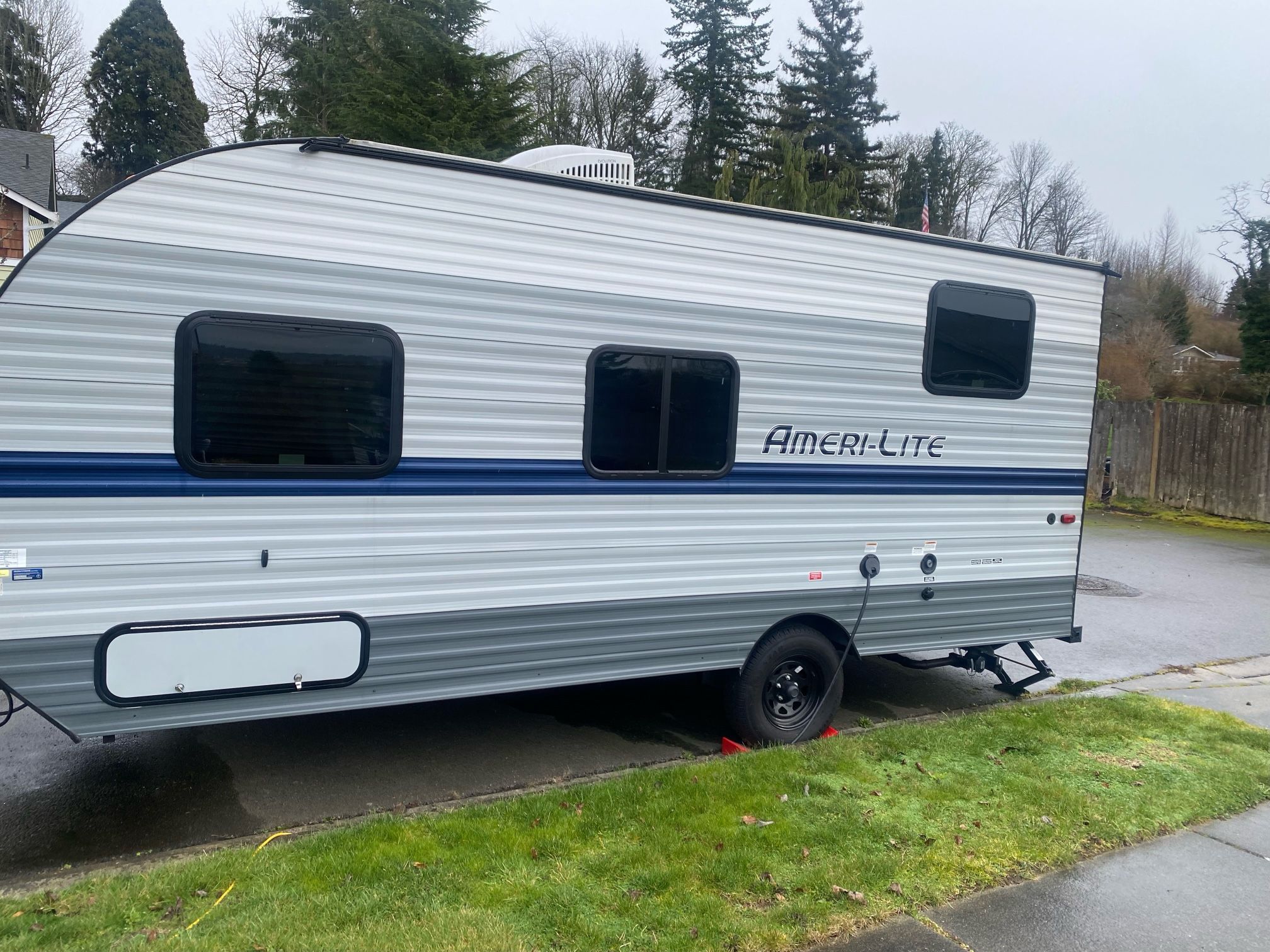 Amerilife 2021 19-Foot Camper