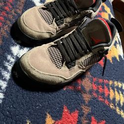 Air Jordan 4’s Retro Taupe Haze