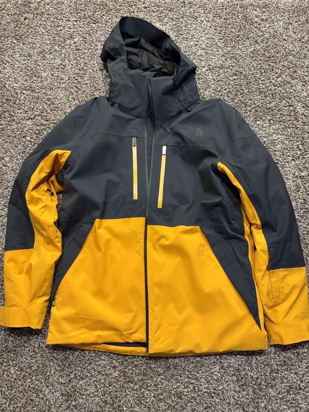 THE NORTH FACE