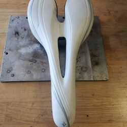 Specialized Saddle