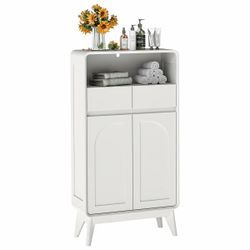 23.8” storage cabinet White New in Box