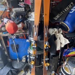 Skis