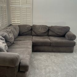 Very Nice Sectional Couch 