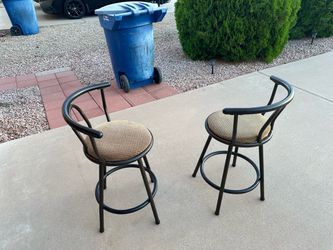 Spinning 360 around  chairs used