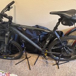 Specialized Rockhopper Mountain Bike