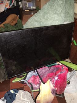 Vizio 43 in smart tv $90 obo