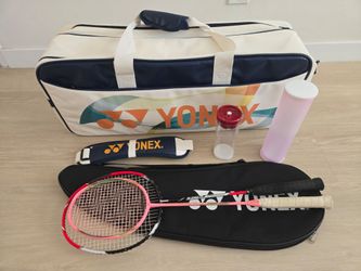 Yonex badminton racket bag and assorted
