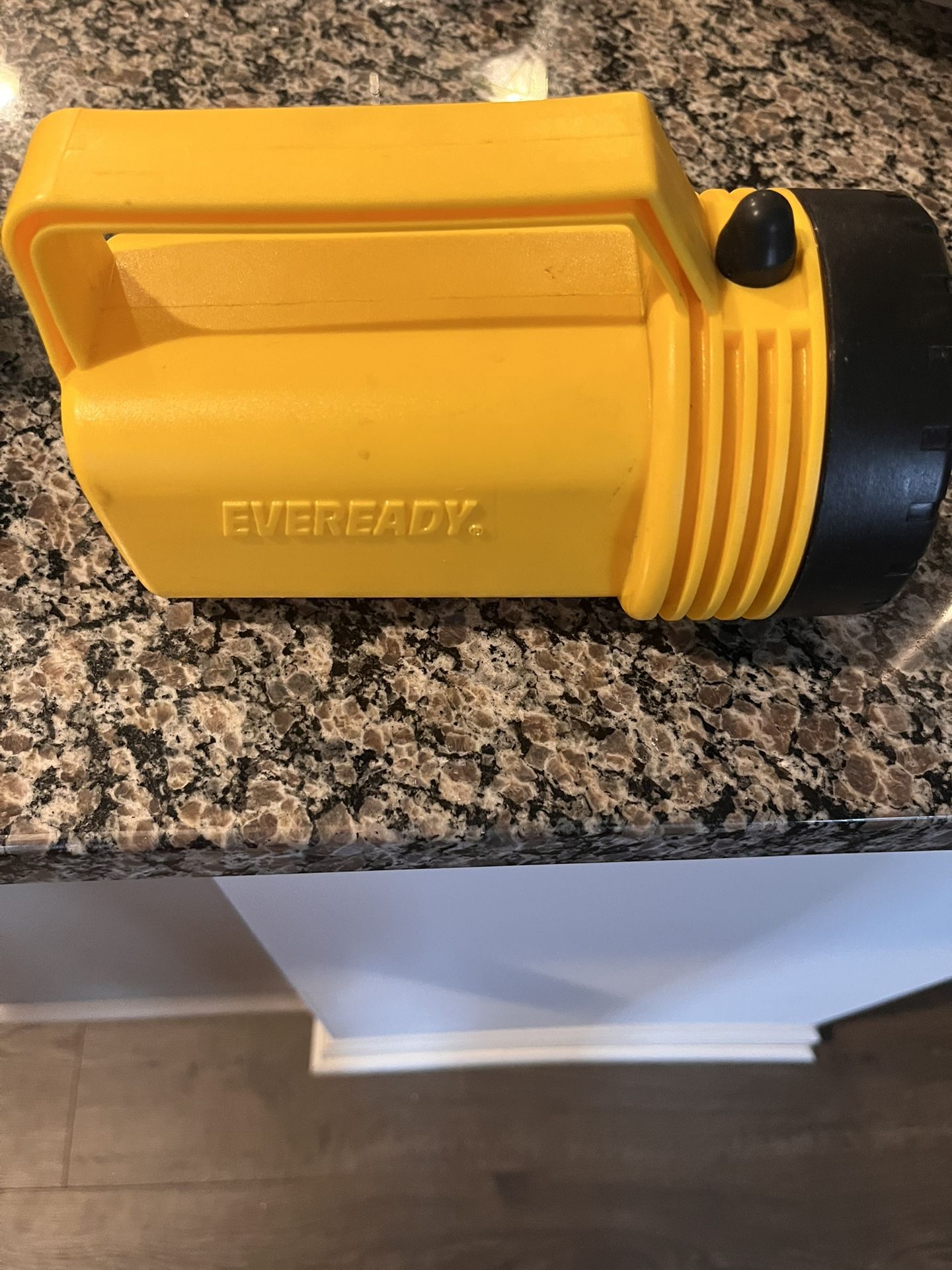 Eveready 6V Lantern Flashlight
