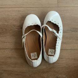 Girls Flat Shoes
