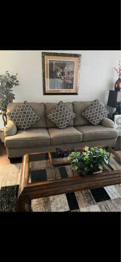 Moving out sale