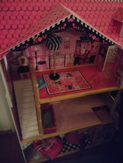 GIANT DOLL HOUSE