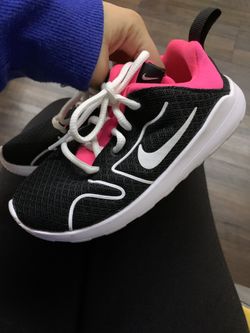Girl Nike