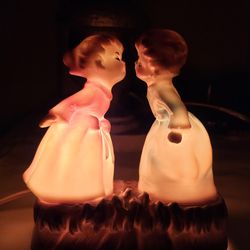 vintage 1960s ceramic "Kissing Couple" night light, likely made in Japan