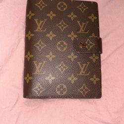 Louis Vuitton Medium Agenda