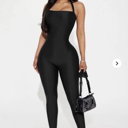 Fashion Nova Medium Black Halter Jumpsuit