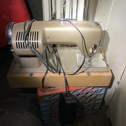 Antique Sewing Machine 