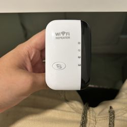 WiFi Repeater /faster WiFi For Your Gaming Console 