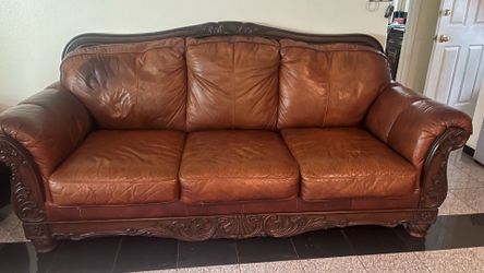 Sofa love seat