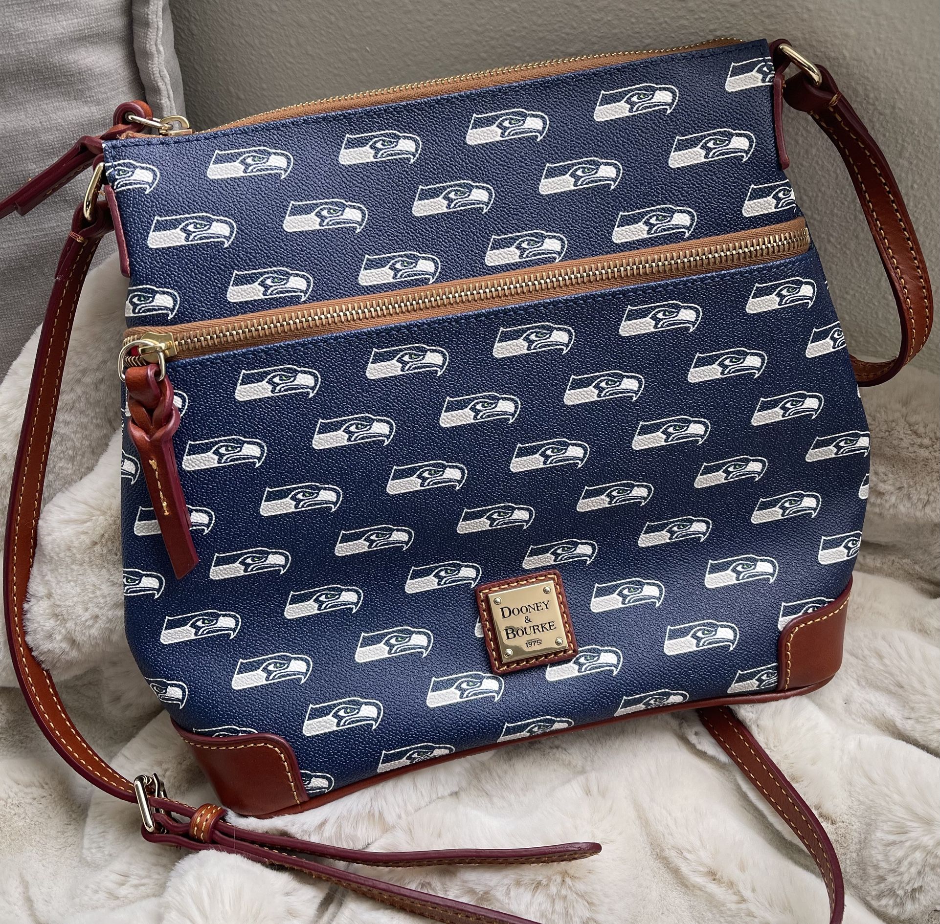 Dooney & Bourke Purse