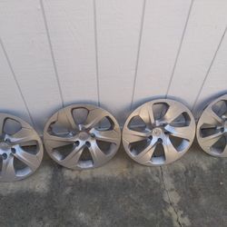 Toyota Hubcaps Size 17" Used - Good
