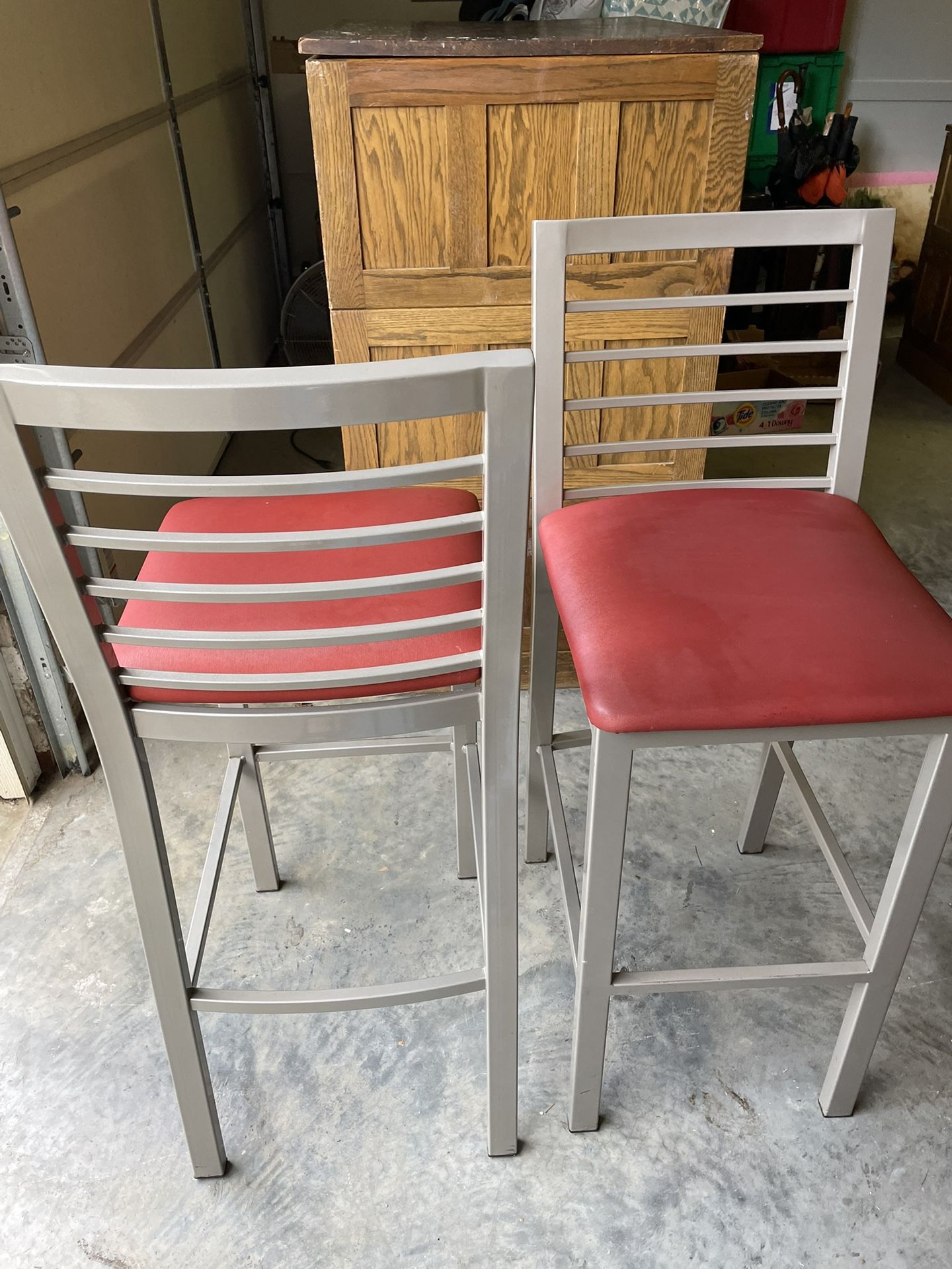 Bar Height Metal Stools - Solid Welded Construction - Nice