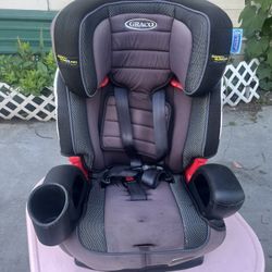 Car seat ( Graco ) 