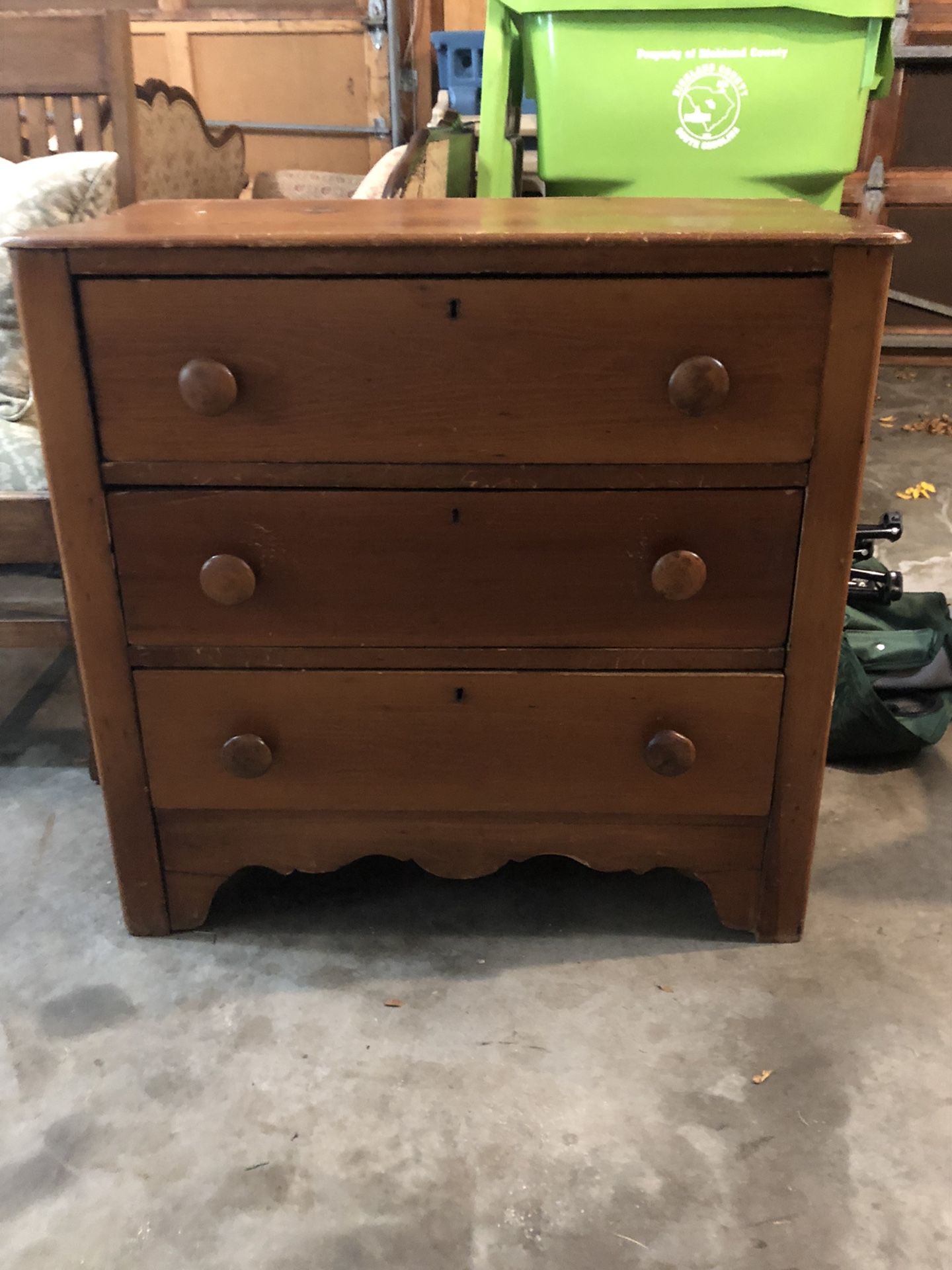 Antique 3-drawer Chest