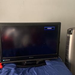 Emerson 32" Class LCD 720p 60Hz HDTV, LC320EM1F