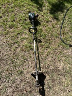 Craftsman Weedwacker 17"/25cc Gas Line Trimmer