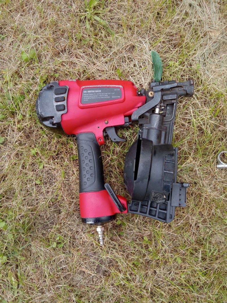 Nail Air Gun With Compressor with 2 Extra Hoses