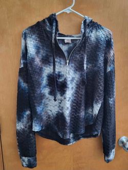 New sweatshirt size XL
