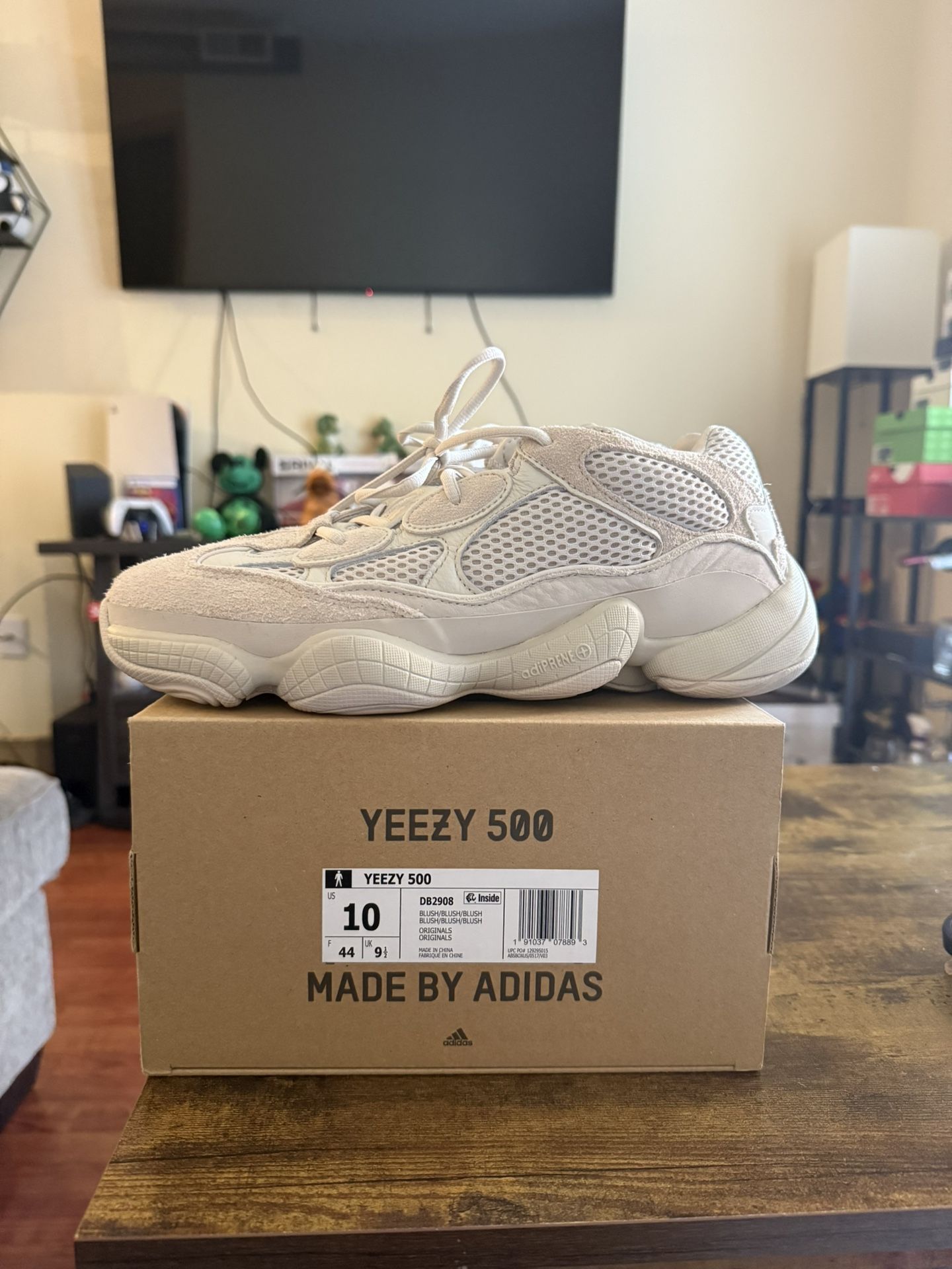 Adidas Yeezy 500 Blush size 10