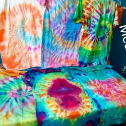 Tye dye T-shirts (S, M, L, XL ,And youth Medium)